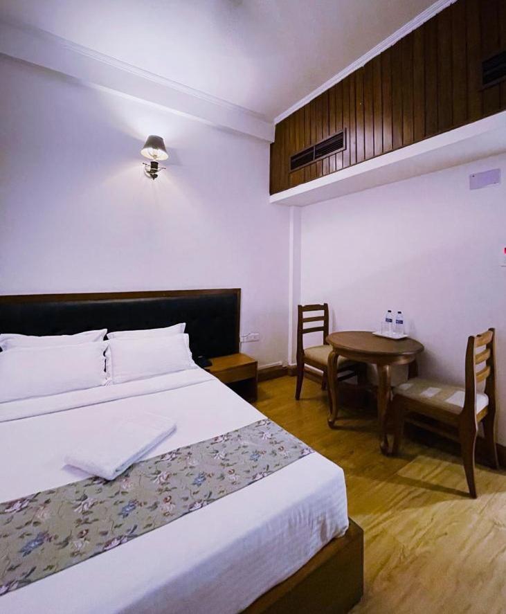 Hotel Tragopan Dimāpur Exterior foto